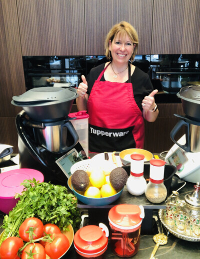 Christelle Delmote lors d'un atelier culinaire pour Tupperware et Thermomix